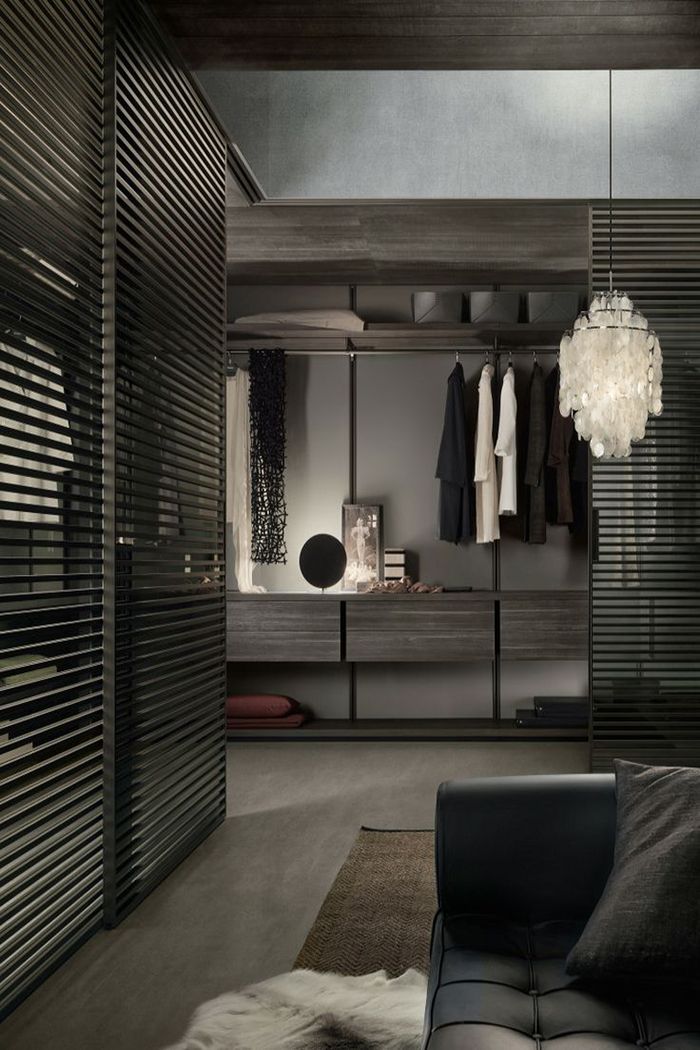 idea-de-decoracion-para-closet-en-color-gris-y-madera-obscura
