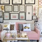 Decoración para tu Sala con Sofá en Color Rosa
