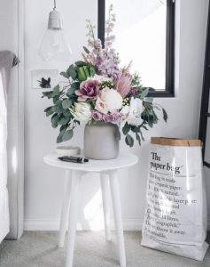 Tendencia en floreros gigantes para decorar interiores