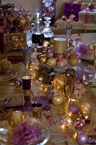 decoracion de navidad color morado Corona Navideña