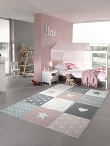 Habitacion gris y rosa niña