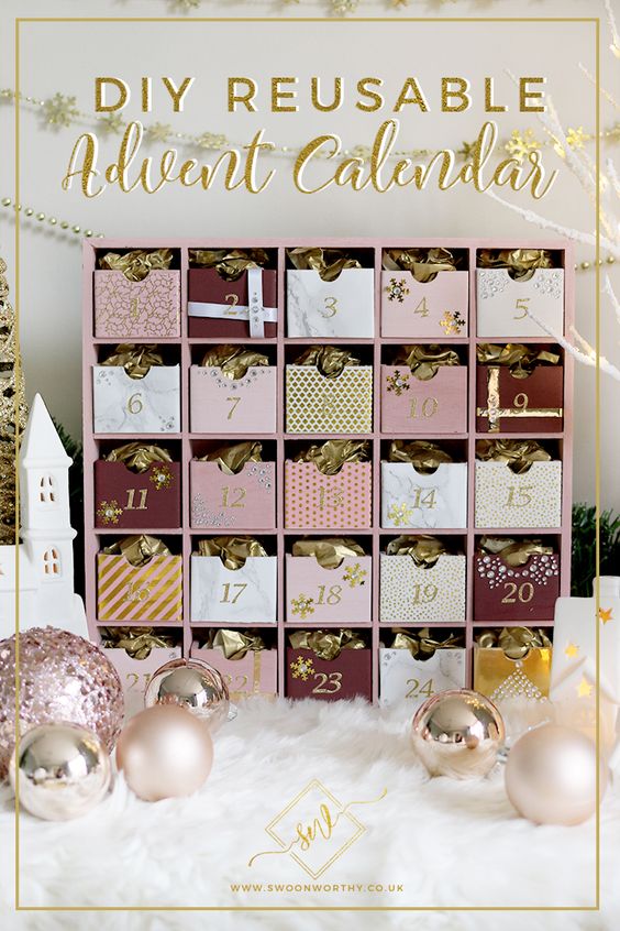 calendarios navideños con cajas de carton
