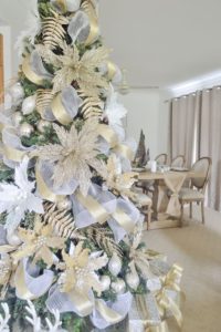 pinos navideños dorados con plata 2019 - 2020