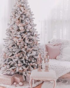 Decoración navideña rosa y plata