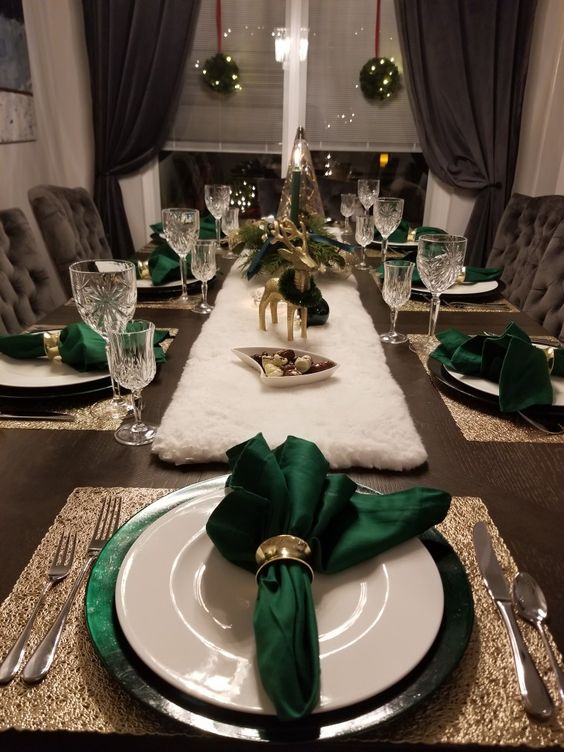 Mesa navideña en color verde